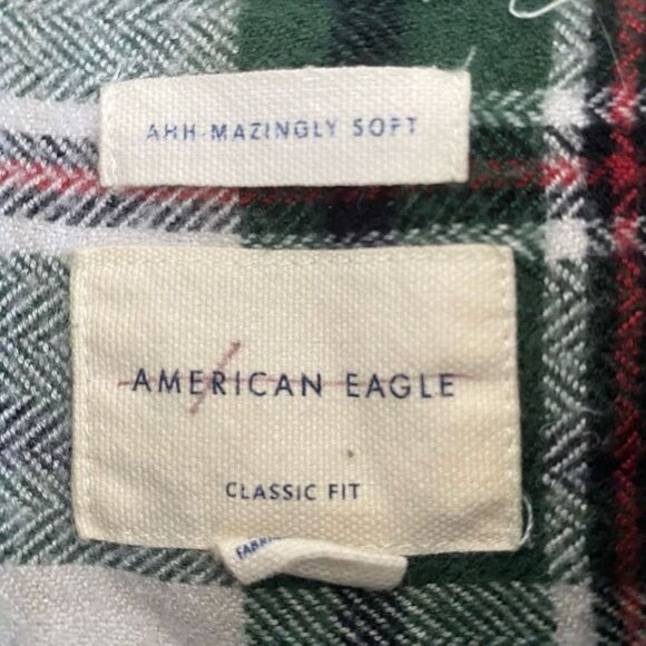 American Eagle Green Plaid Flannel Button Down - Picture 4 of 4